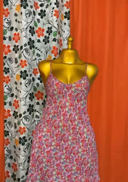 Robe élégante en volants