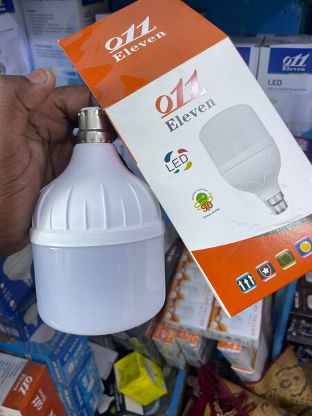 Ampoule LED Économie d'Énergie