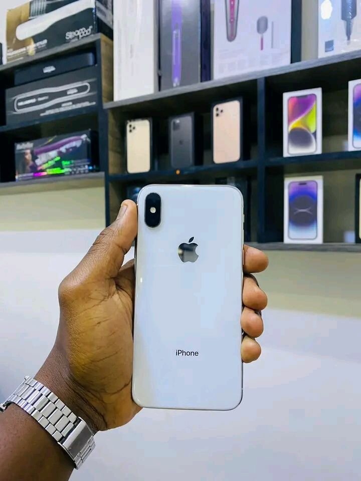 iPhone X - 64 Go