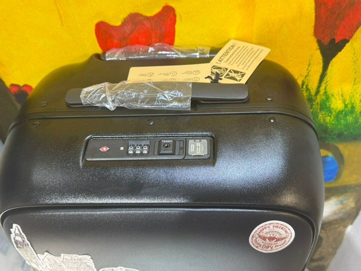 Valise à roulettes robuste