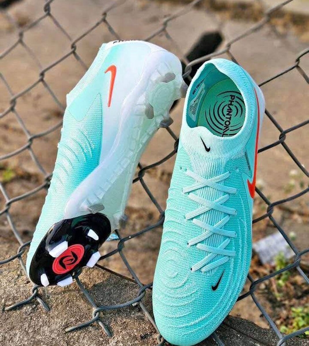 Chaussures de Football Dynamiques