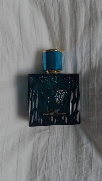 Versace perfume