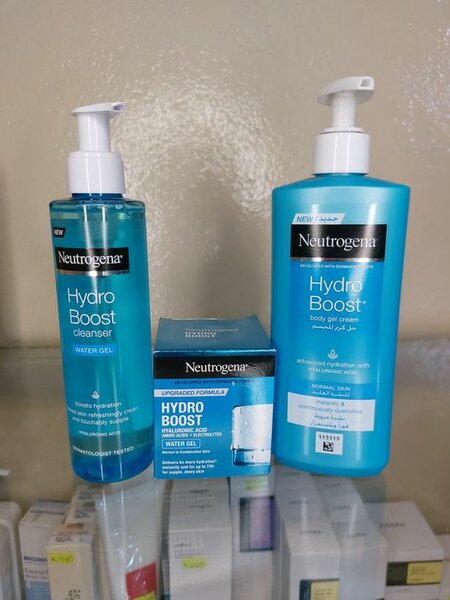 Neutrogena hydroboost combo.