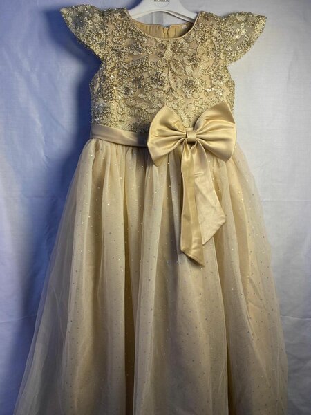 Robe de cérémonie fille dorée