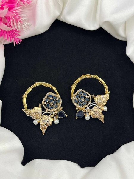 Ladies earrings
