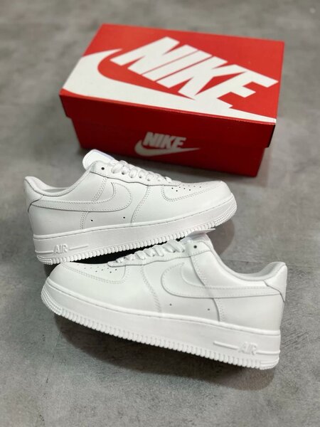 Baskets Nike Air blanches