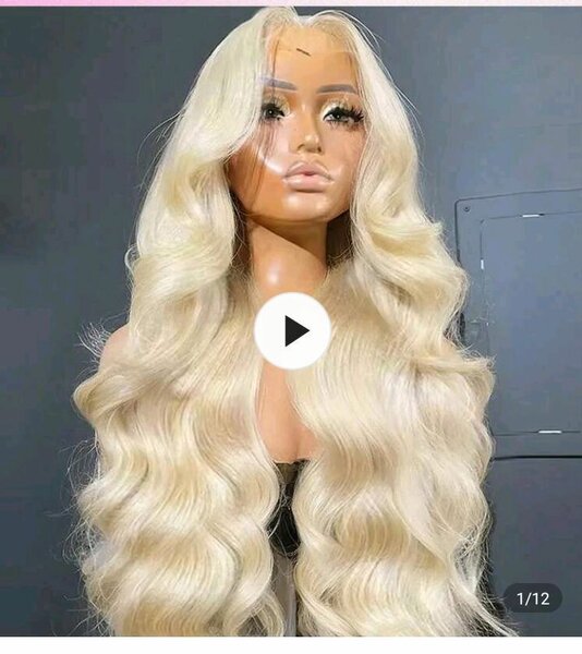 Perruque blonde ondulée longue