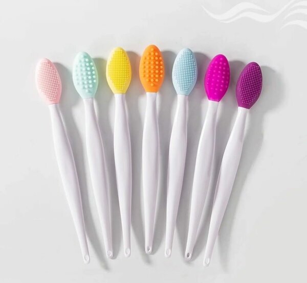 Colorful Silicone Exfoliating Lip Brush