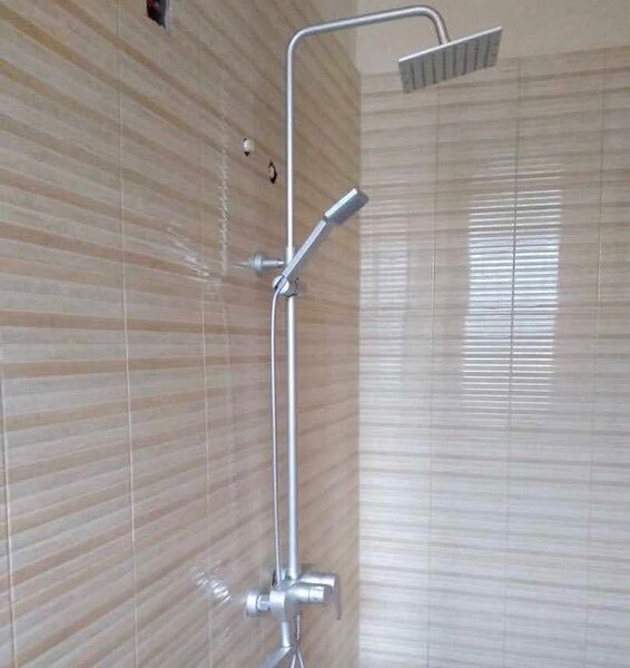 ALUMINUM SHOWER