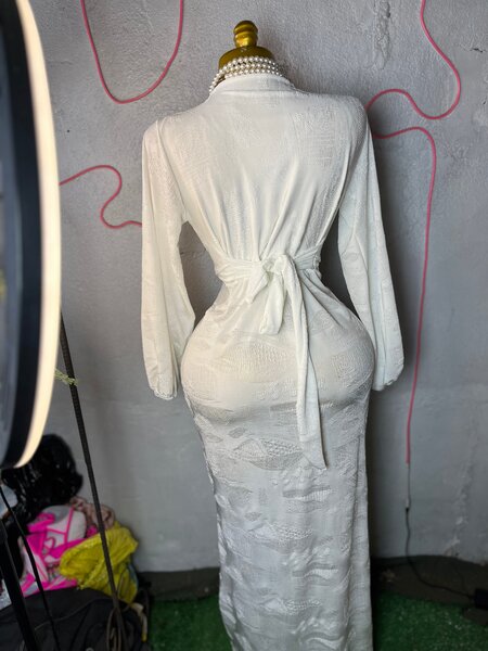 Robe longue élégante blanche