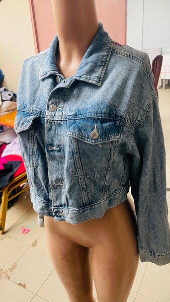 Veste en jean courte pour femme