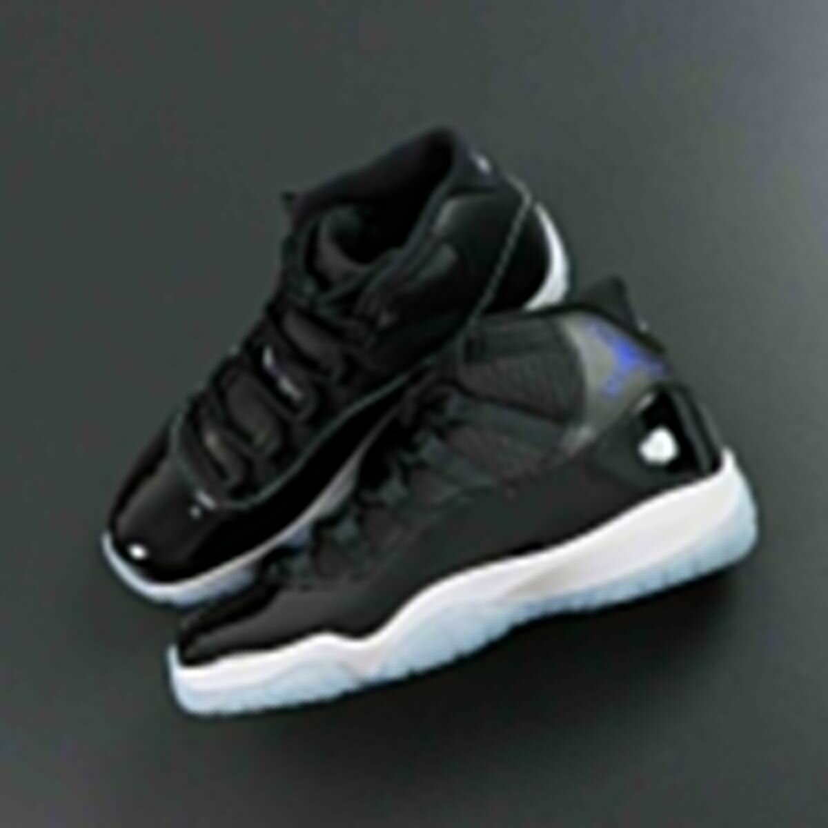 Chaussures de Basket-ball Homme Air Jordan 11