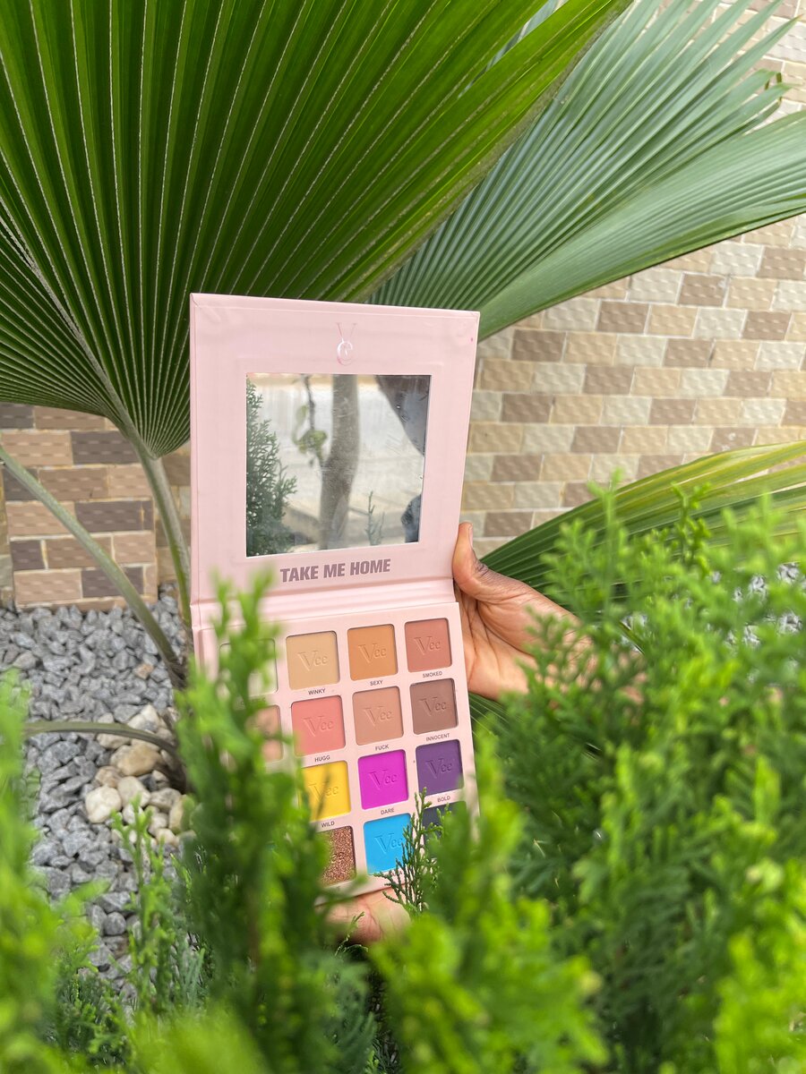 Vibrant Eyeshadow Palette