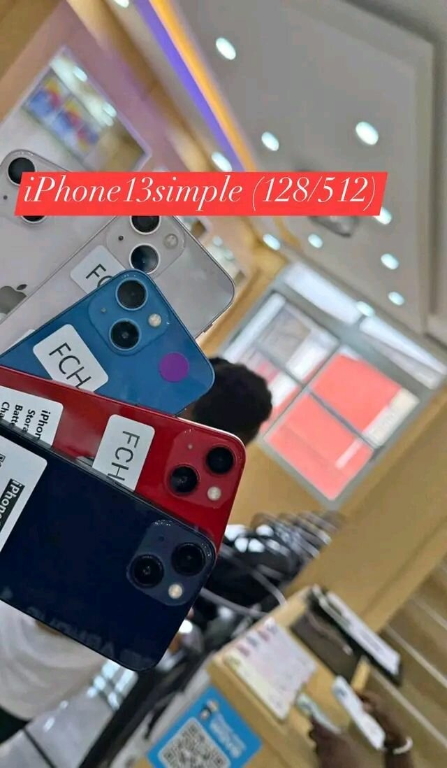 IPhone 13 simple 128GB quasi neuf Disponible