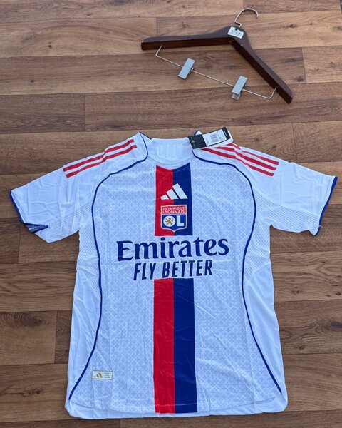 Maillots de Football Vintage et Récents