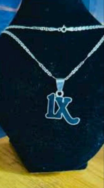 Collier en argent avec pendentif