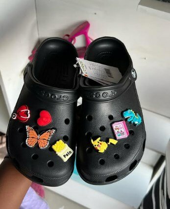 Crocs black