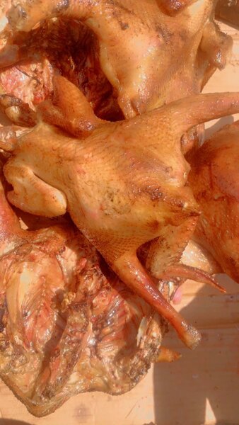 Poulets de ferme fumés