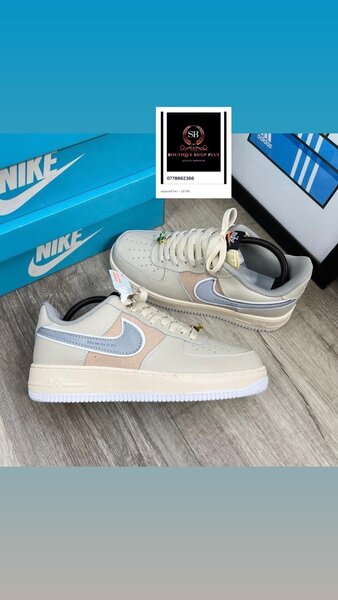 Nike Sneakers Unisex