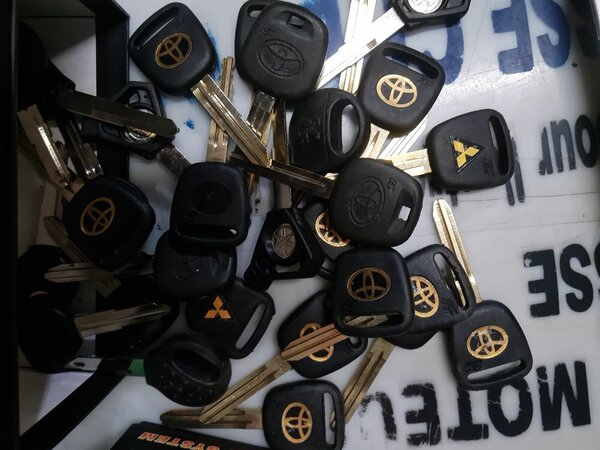 Clés de voiture avec coque