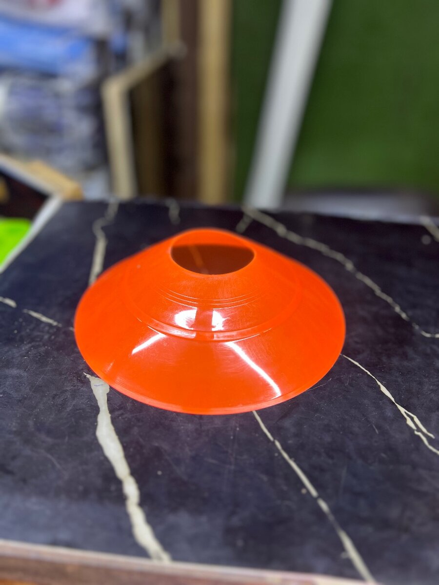 Cônes d'entraînement multicolores