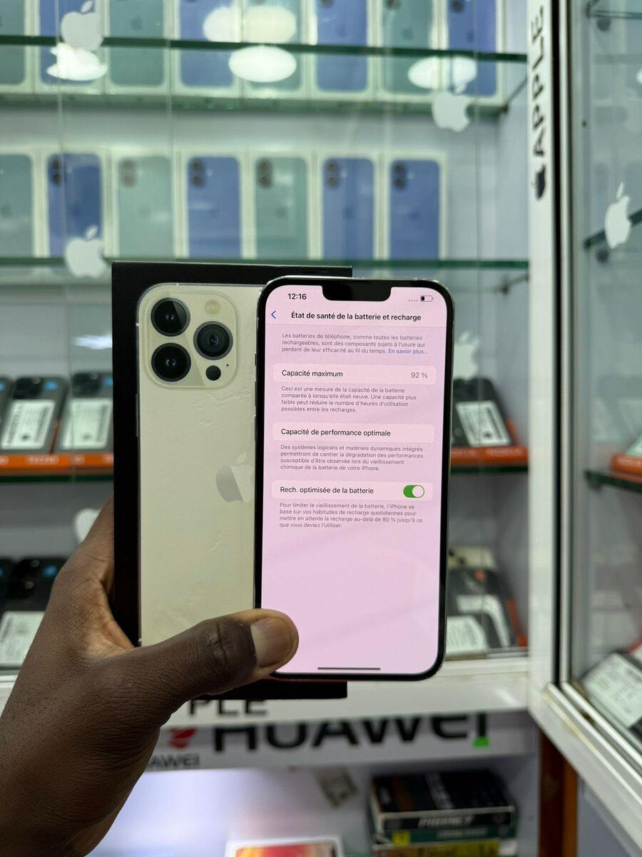 13 pro max 128 Go avec son car