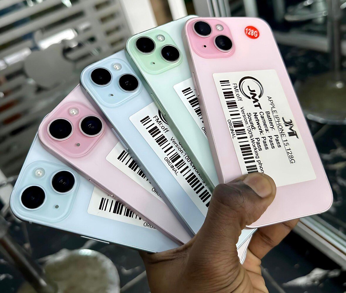 iPhone 15 128gb casi neuf