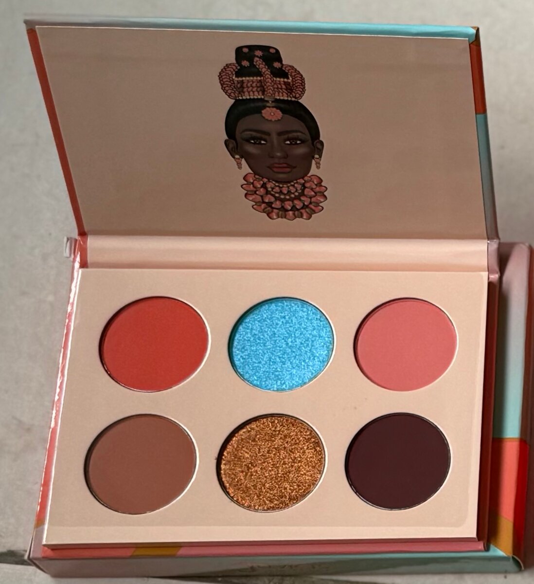 Palette de fards à paupières vifs