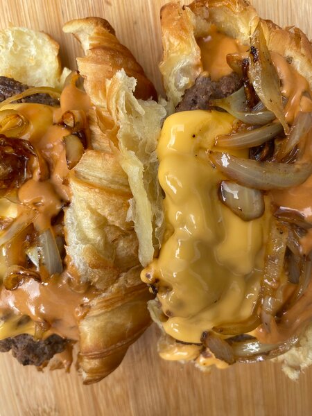 Croissant Smash Burger