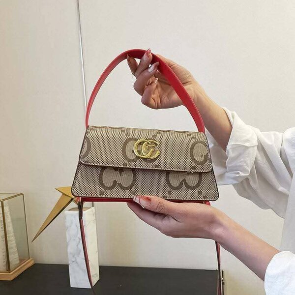 Sac à main élégant en cuir