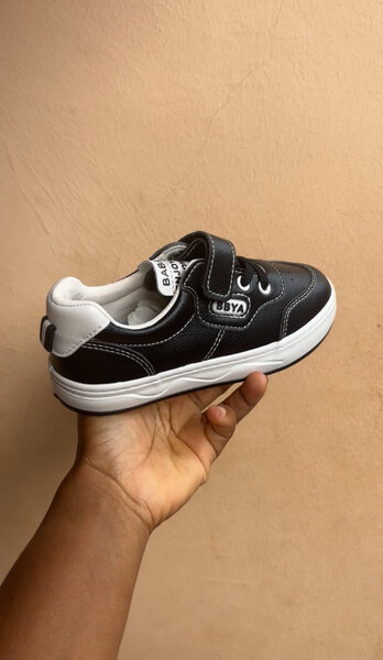 Chaussures Noires Enfant Confort