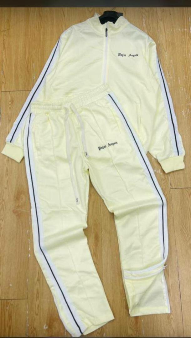 Ensemble de survêtement stylé