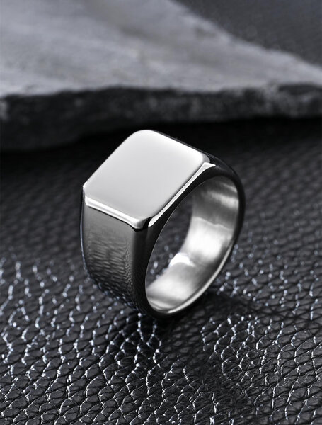 Bague Homme Carrée Moderne