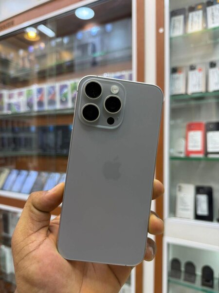 iPhone 15 pro Max 256 giga