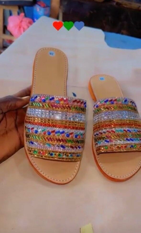 Sandales en strass étincelantes