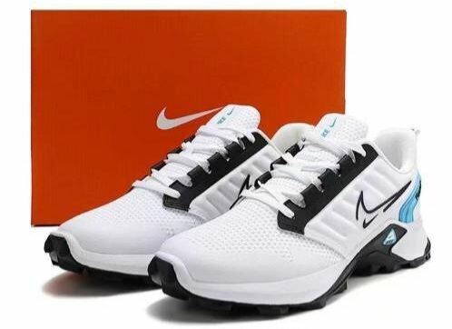 Chaussures de sport blanches