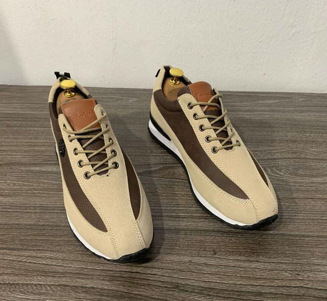 Baskets en cuir élégantes