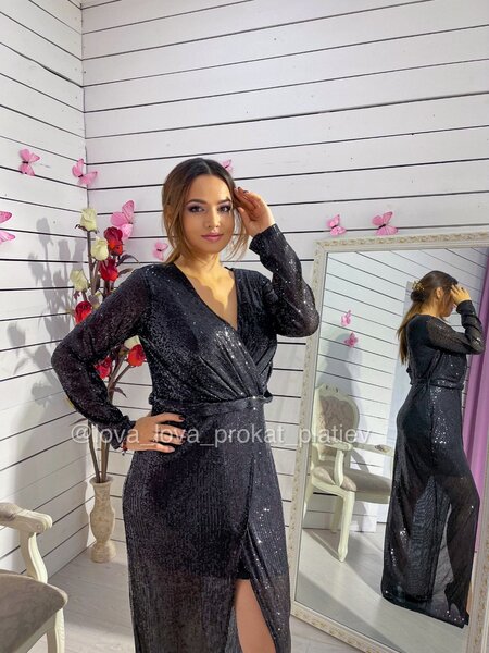 Черное платье в пайетках 52-56 размер