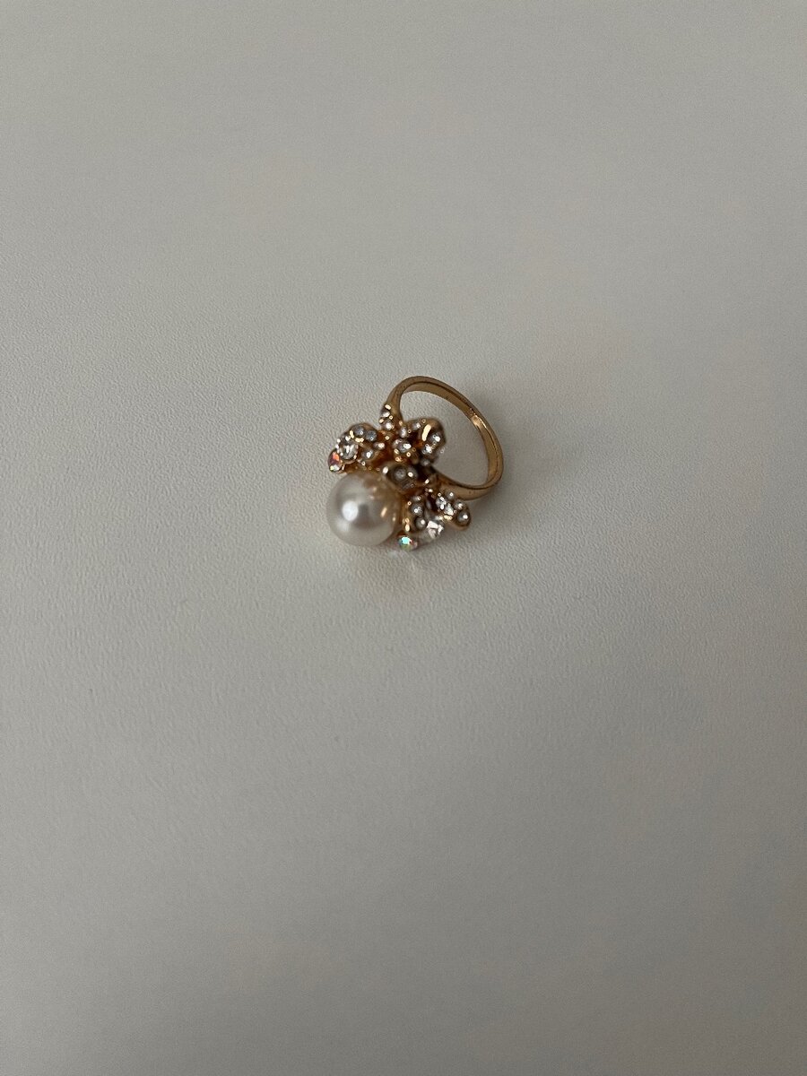 Кольцо с жемчугом