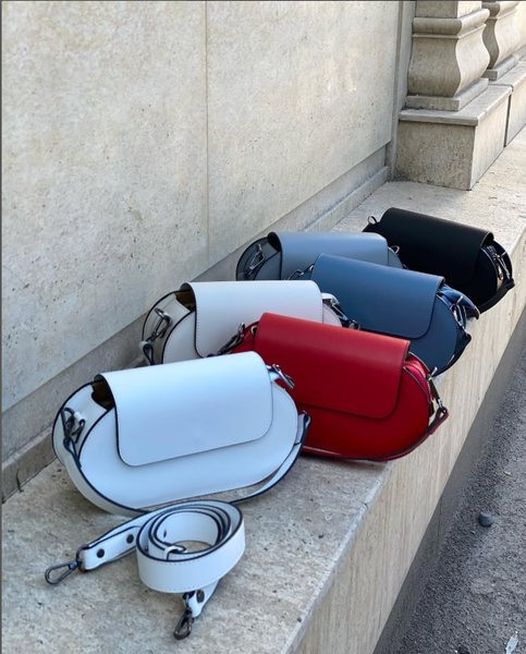 сумки разных цветов