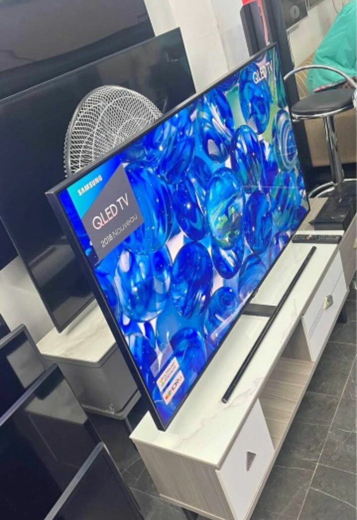 Téléviseur Samsung 55 pouces 4K QLED