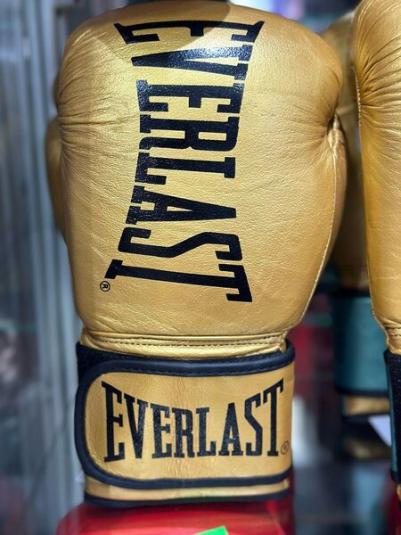 Боксерские перчатки