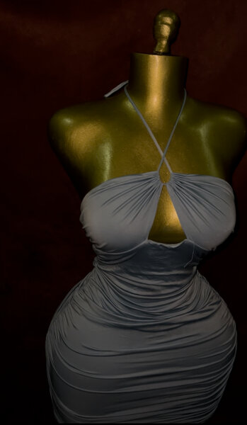 Robe élégante sans bretelles