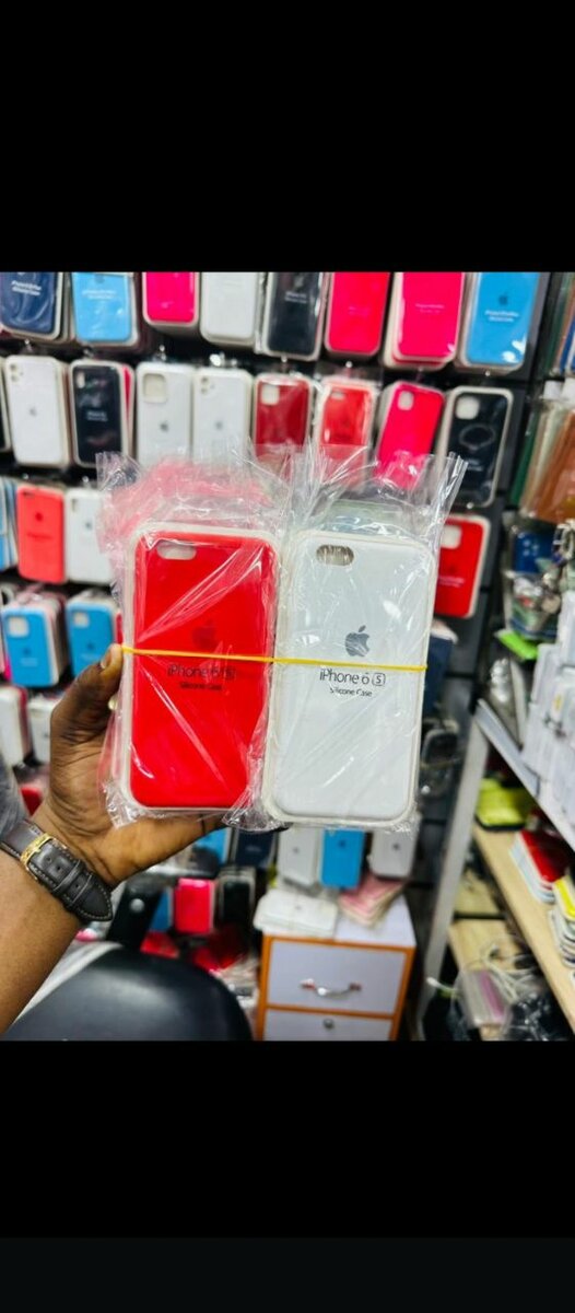 Coques iPhone colorées