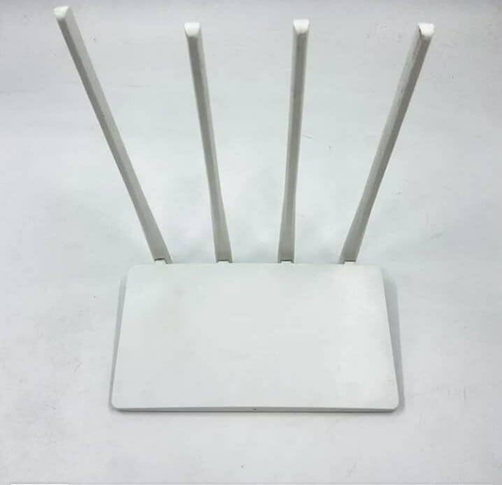 Routeur Wi-Fi avec 4 antennes