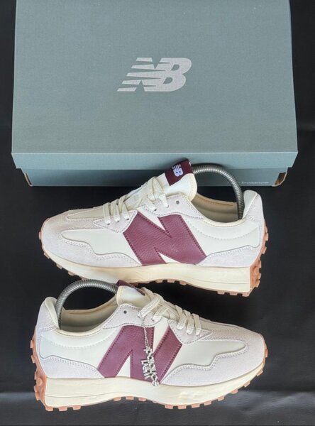 New Balance Retro Sneakers