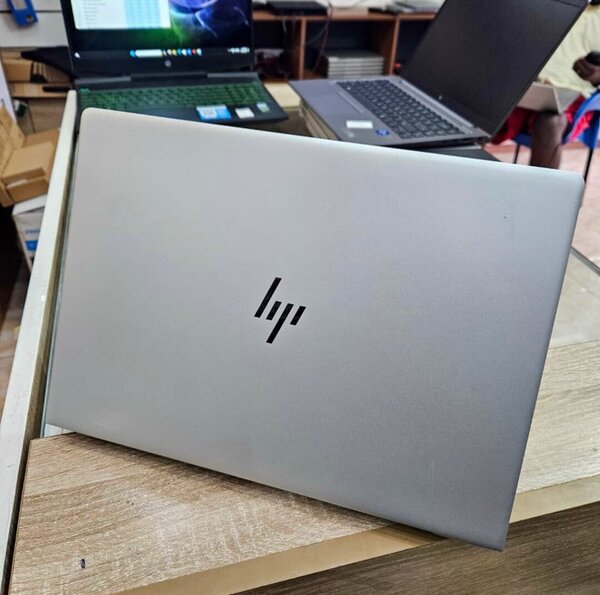 HP Elitebook 735 G5 Gaming