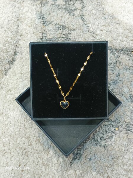 Collier pendentif reversible