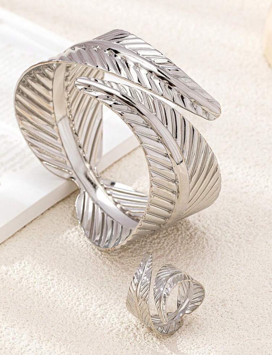 Leaf Metal Bangle and Ring Set