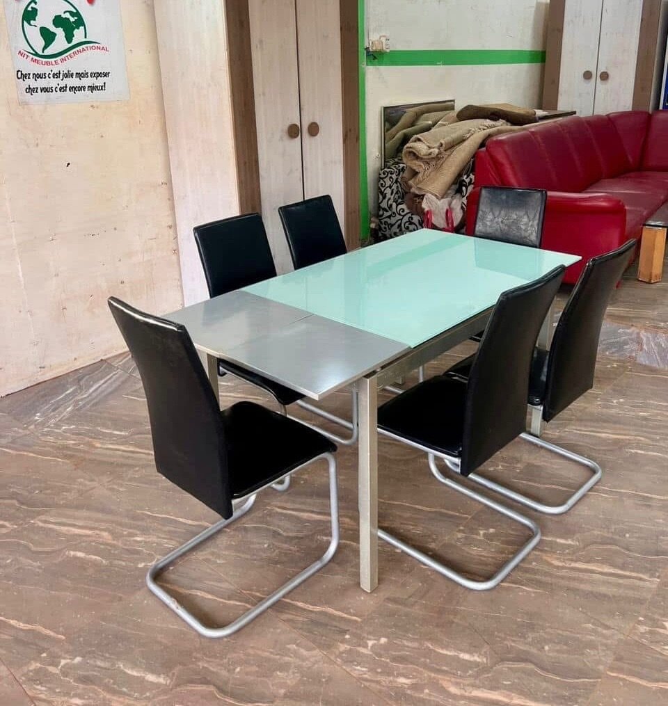 Table à manger 6 chaises